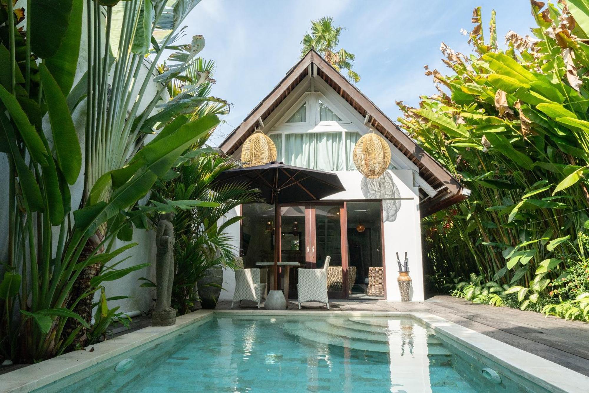 The Gardens Seminyak Hotell Exteriör bild