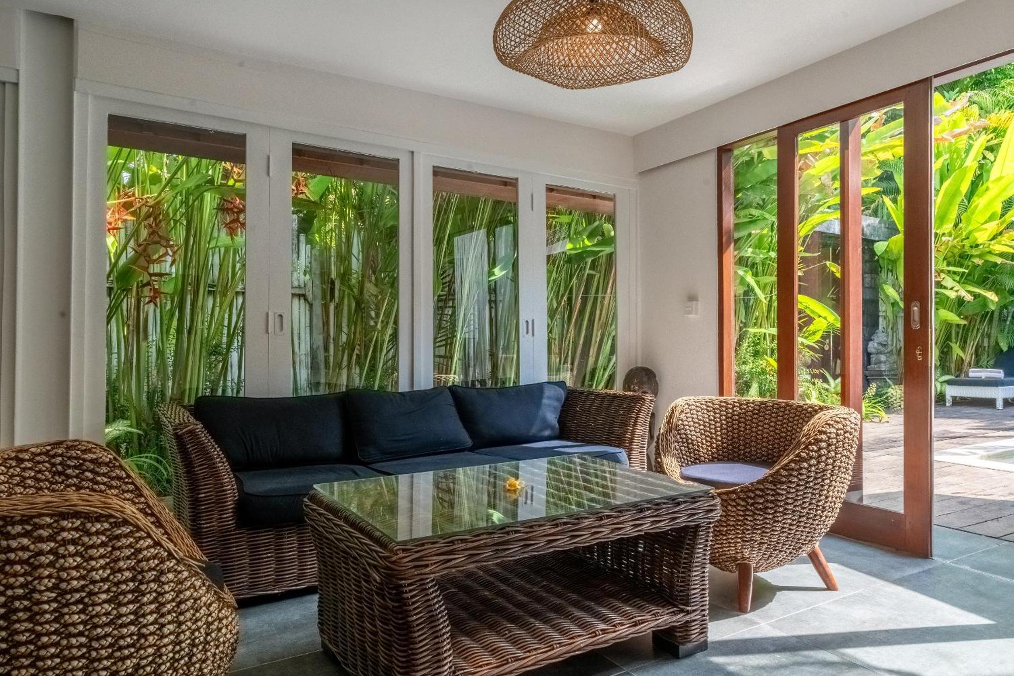 The Gardens Seminyak Hotell Exteriör bild