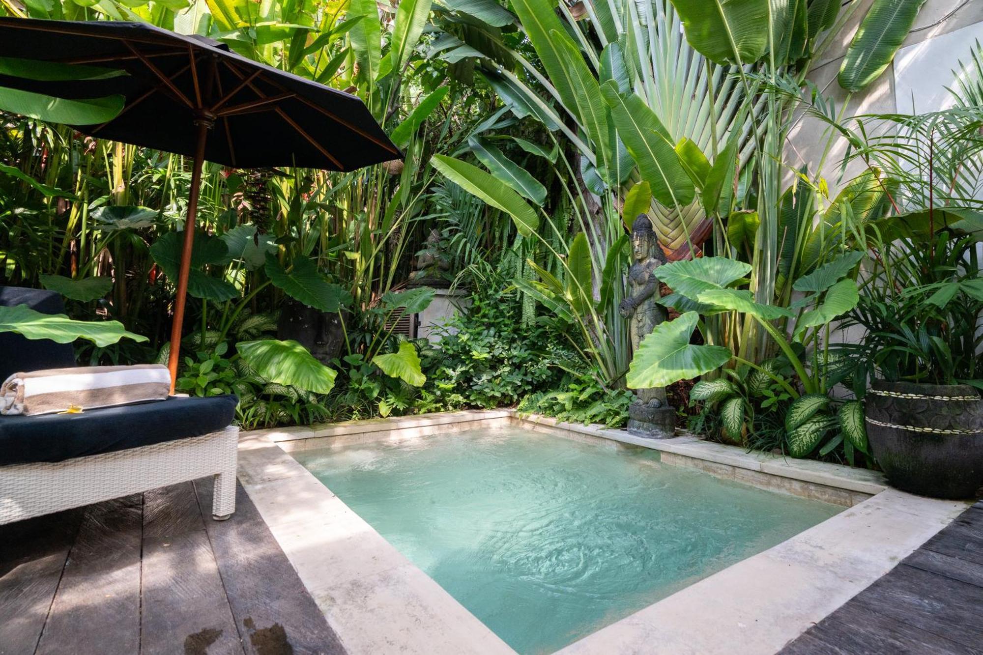 The Gardens Seminyak Hotell Exteriör bild